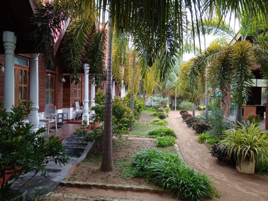 Elegant Green Beach Resort Trincomalee Exterior photo