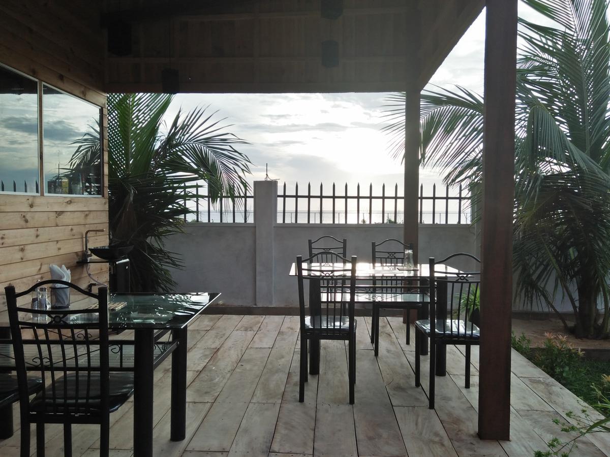 Elegant Green Beach Resort Trincomalee Exterior photo